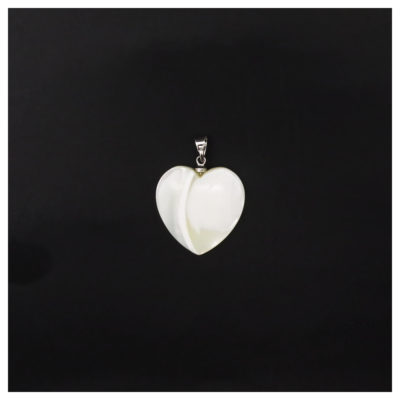 Mother Of Pearl Heart Pendant (20mm)