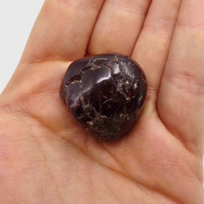 Large Garnet Tumblestone (20-30mm) - Image 2