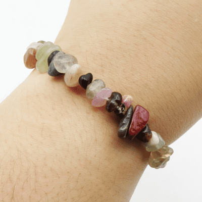 10 x Mixed Gem Gemchip Bracelets - Image 2