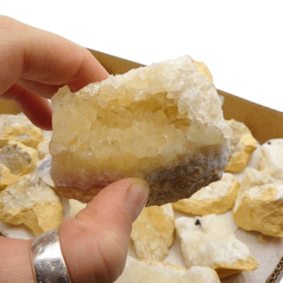 Calcite Druze Pieces Tray (23 pcs) - Image 5