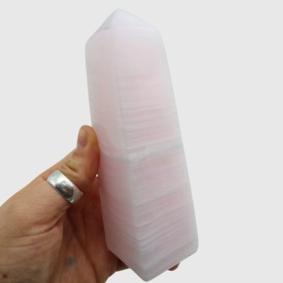 Mangano Calcite Obelisk (145mm) - Image 3