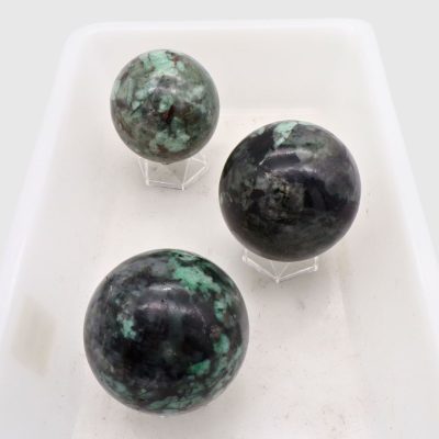 Wholesale Emerald Spheres Tray Deal