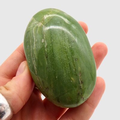 Tremolite Palmstone (75mm x 50mm) - Image 3