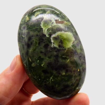 Serpentine Palmstone (75mm x 50mm) - Image 3