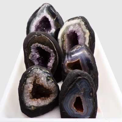 Wholesale Amethyst Cut Base Geodes Tray Deal